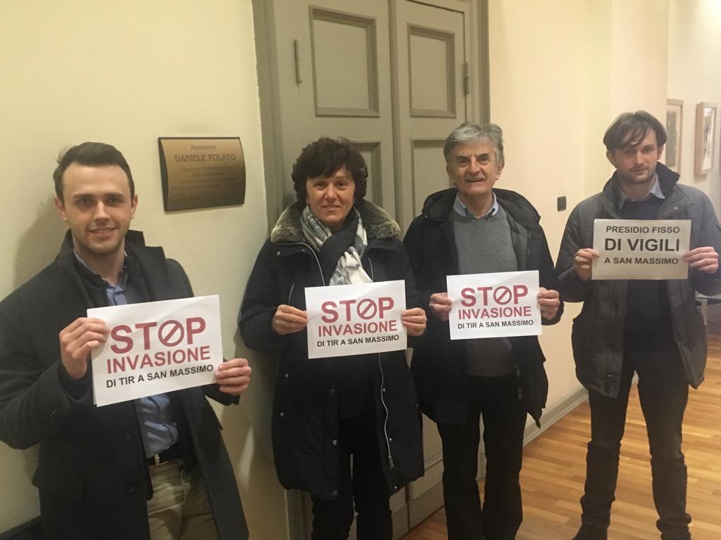 Sit-in a palazzo Barbieri per chiedere presidio fisso anti-tir a San ...